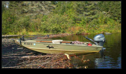 Spend the day with a professional fish guide on our Jet Drive Flat Bottom Boat